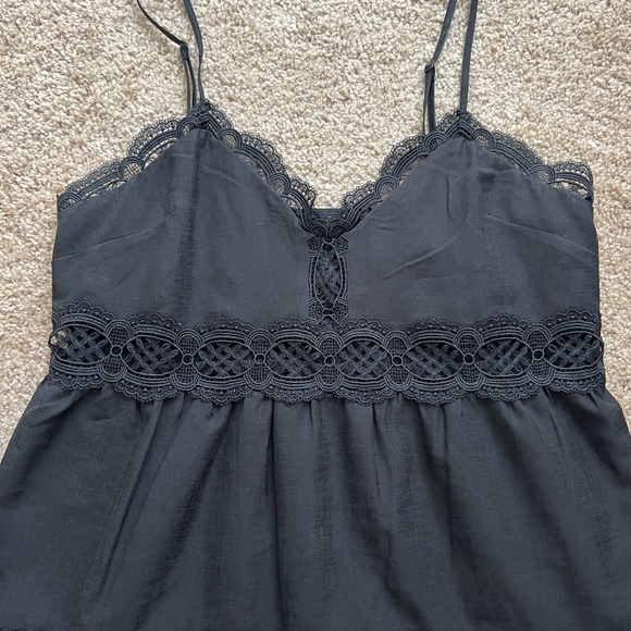 Express Lace Detailed Trapeze Dress - Picture 4 of 5